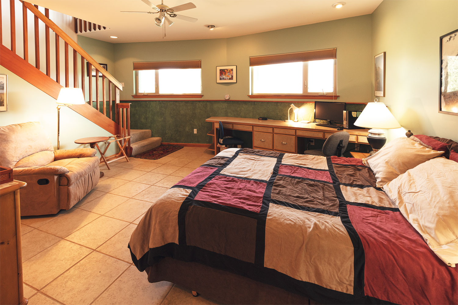 Dolphin House Vacation Rental in Haines Alaska Dolphin House in